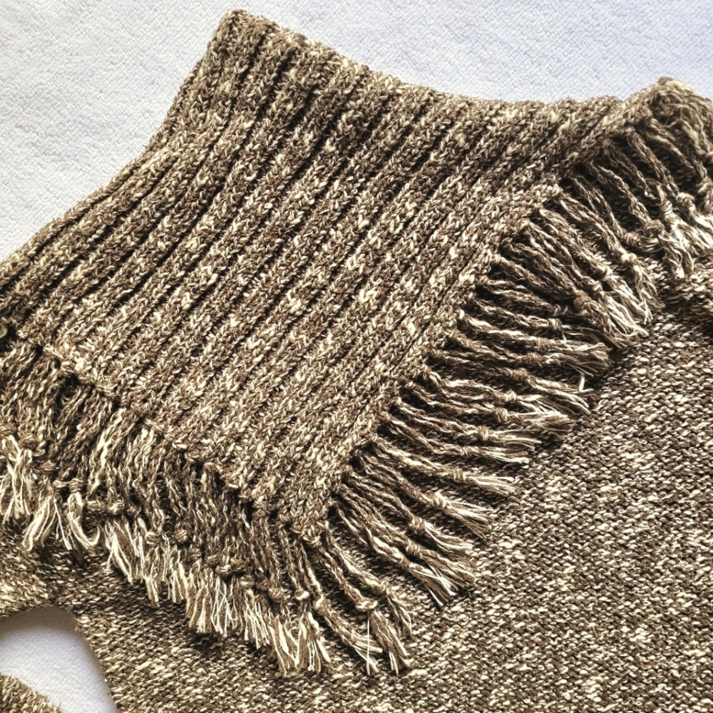 Mac & Jac Fringe Collar L/S Sweater - Picture 5 of 9